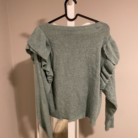 Italian sweater, unworn, fits S/M - Picture 2 of 3